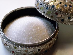 Калорийность продуктов - Калорийность сахара, полезные свойства