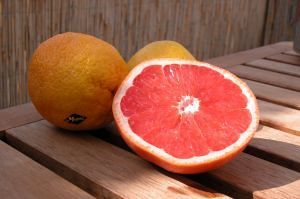 - Калорийность грейпфрута, полезные и опасные свойства