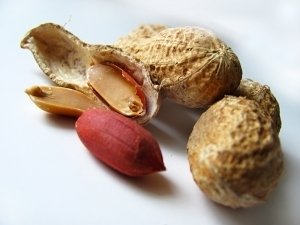  - Калорийность арахиса, полезные свойства и противопоказания